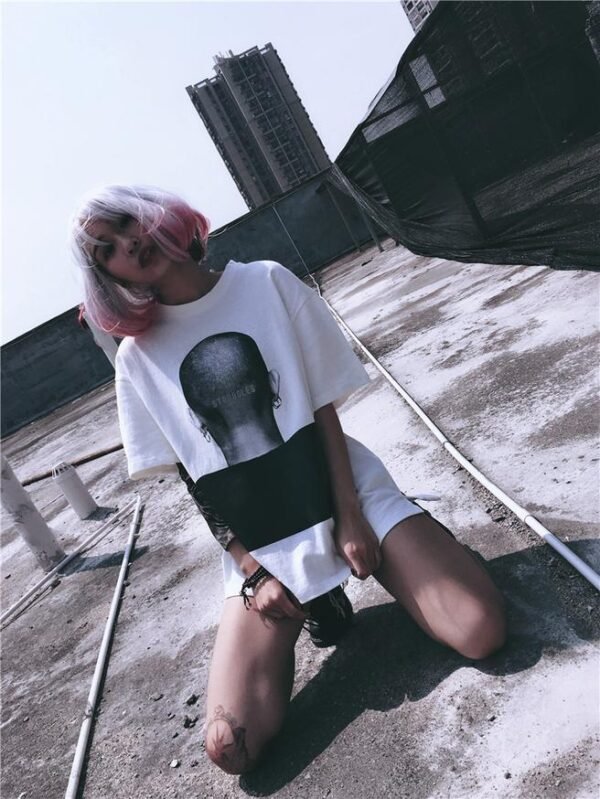 STRUGLES TEE