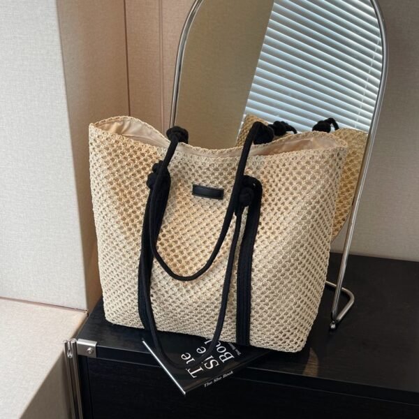 Commuter Large Capacity One-shoulder Knitted Beach Bag