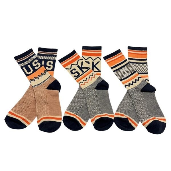 Six Pairs Of Men's And Women's Fashionable Socks With Letter Patterns - Offering Fashion And Comfort For Daily Wear And Suitable For All Four Seasons.