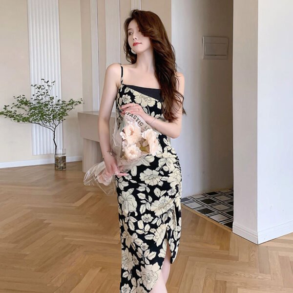 Slim Fitting Summer Dress For Mature Women | Elegant & Comfortable Styles
